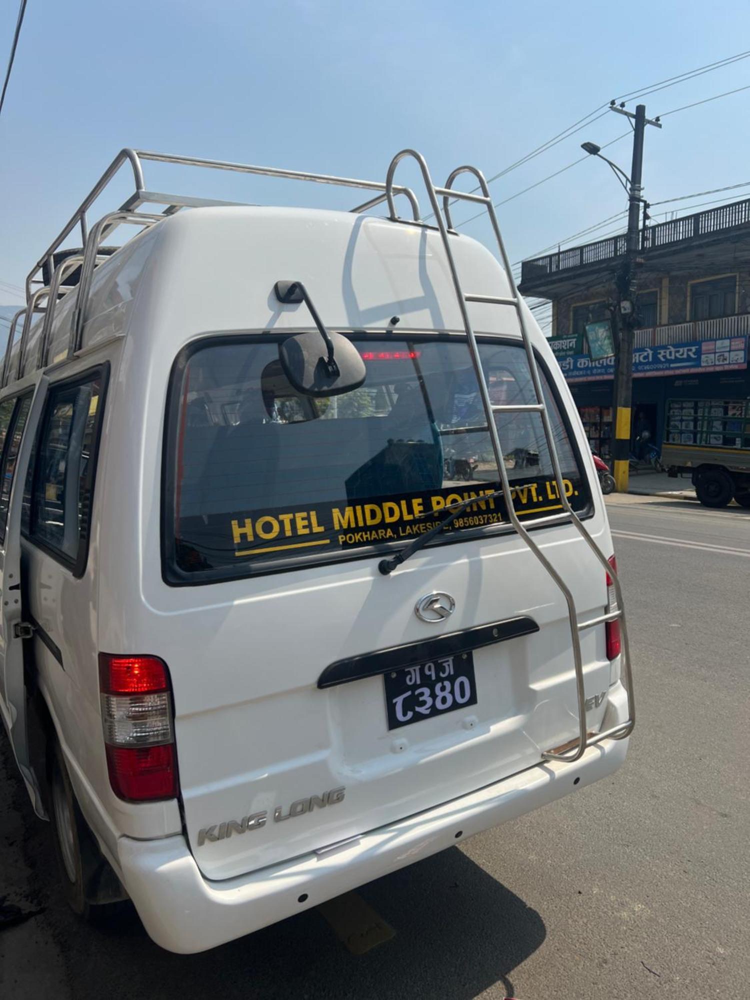 Hotel Middle Point Pvt Ltd 博卡拉 外观 照片